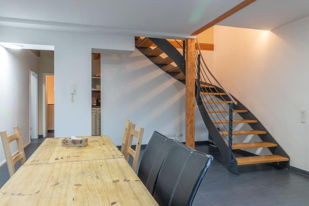 Maisonette-Wohnung Mit 5 Schlafzimmern Wörrstadt المظهر الخارجي الصورة