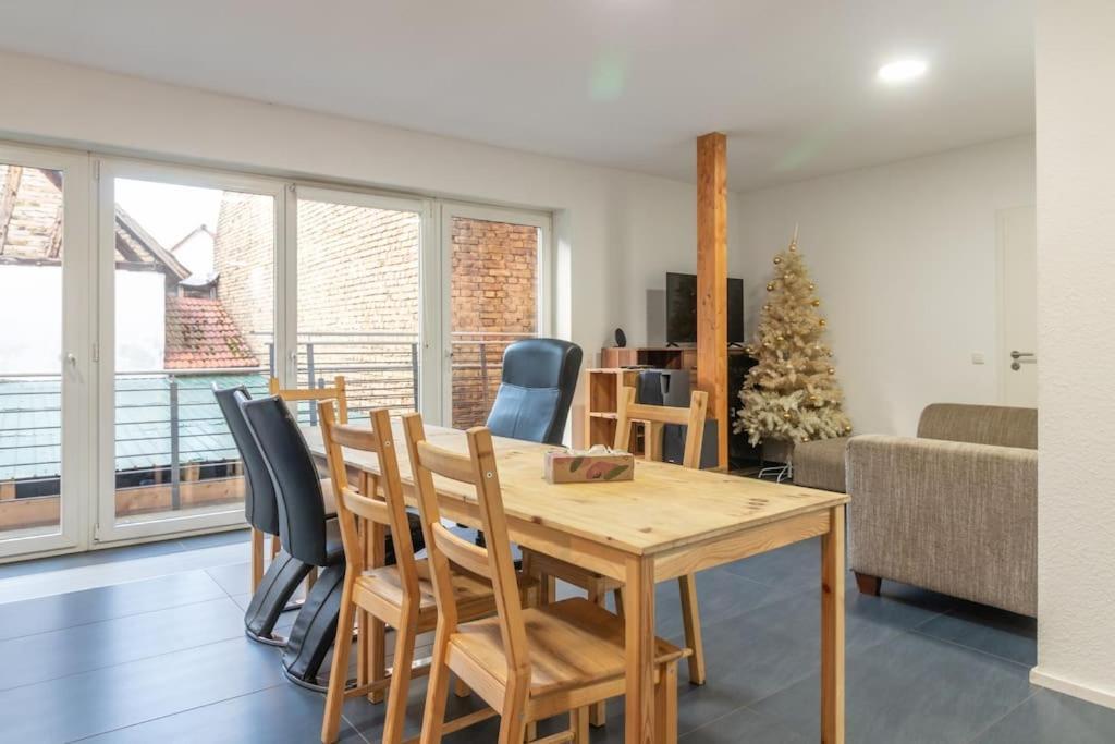 Maisonette-Wohnung Mit 5 Schlafzimmern Wörrstadt المظهر الخارجي الصورة